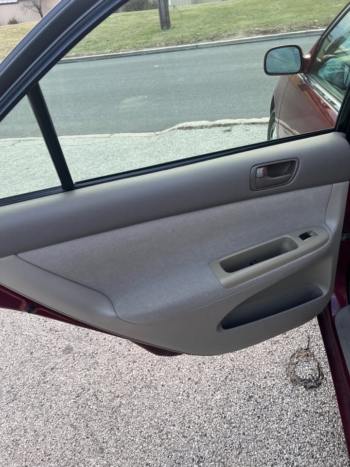 2003 Toyota Camry LE V6 - Image 9
