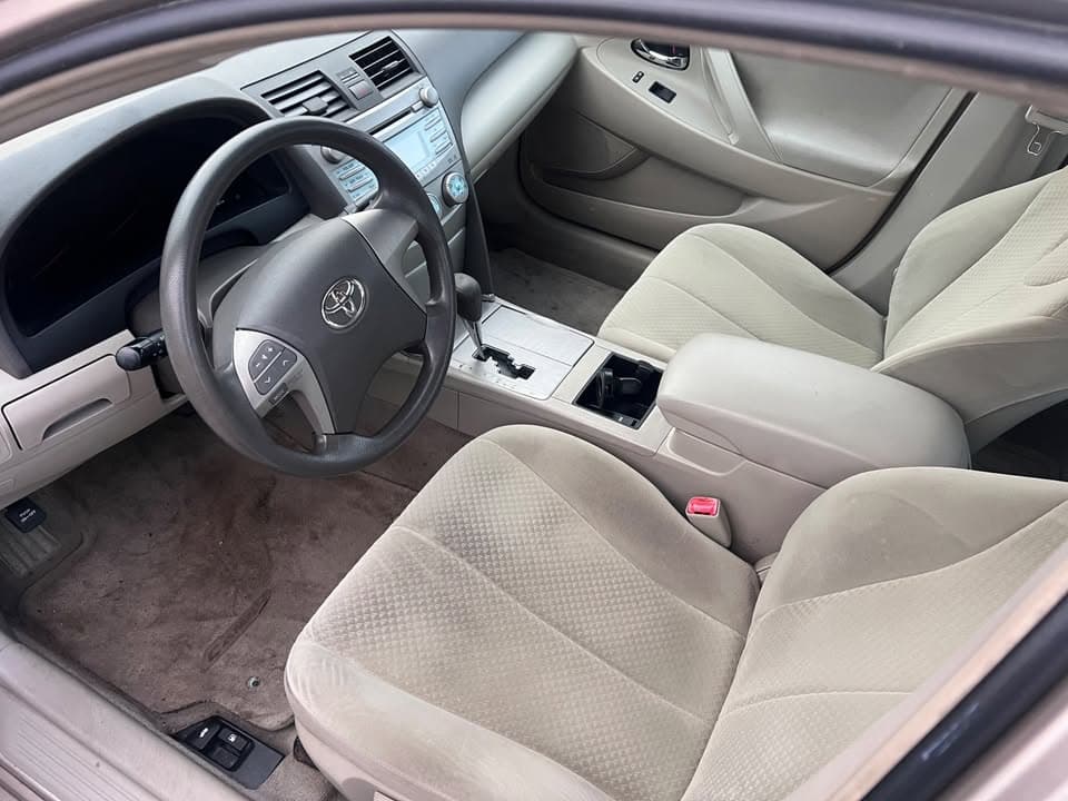 2008 Toyota Camry LE - Image 5
