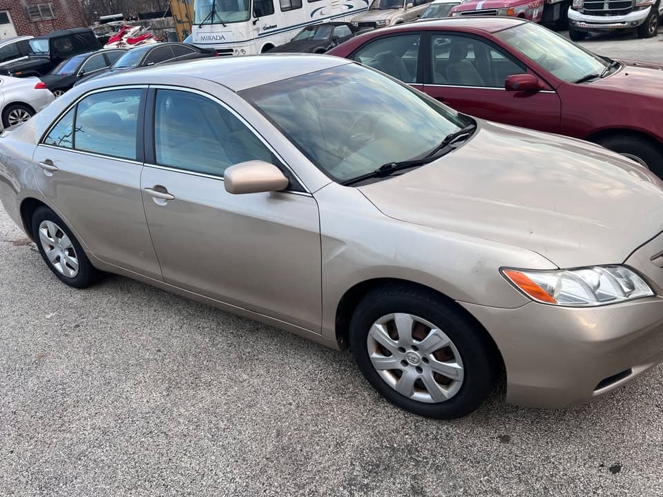 2008 Toyota Camry LE - Image 3
