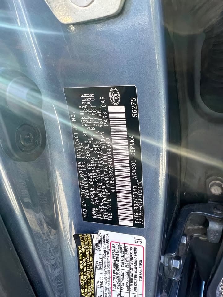2004 Toyota Camry LE - Image 16