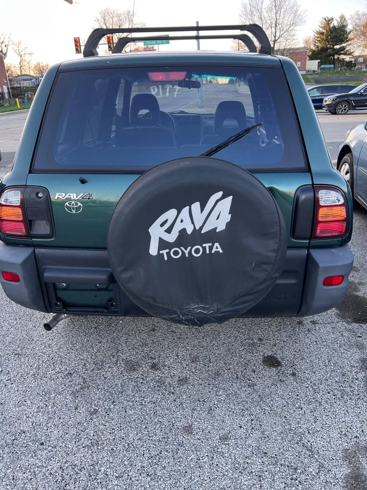 1999 Toyota RAV4 - Image 4
