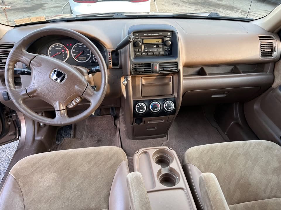 2002 Honda CR-V EX with All-Wheel Drive - Image 8