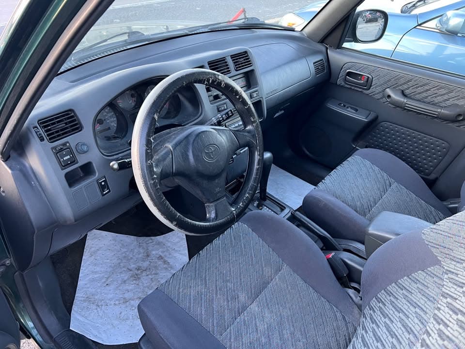 1999 Toyota RAV4 - Image 6