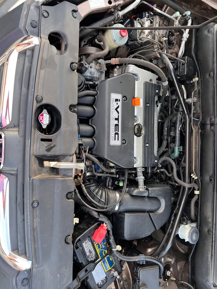 2002 Honda CR-V EX with All-Wheel Drive - Image 2