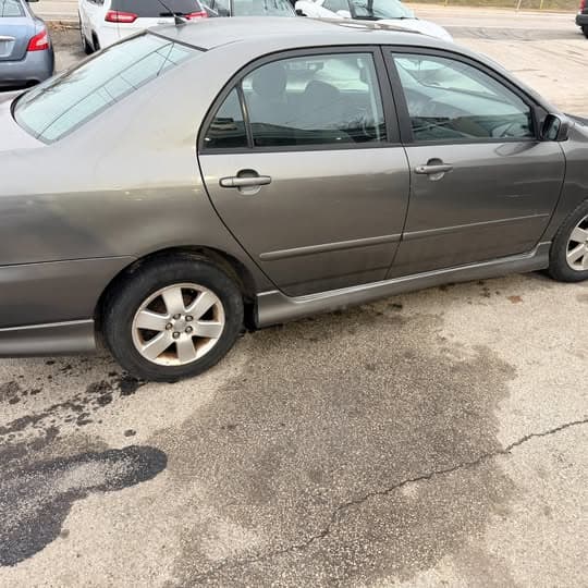 Toyota Corolla type-S - Image 2