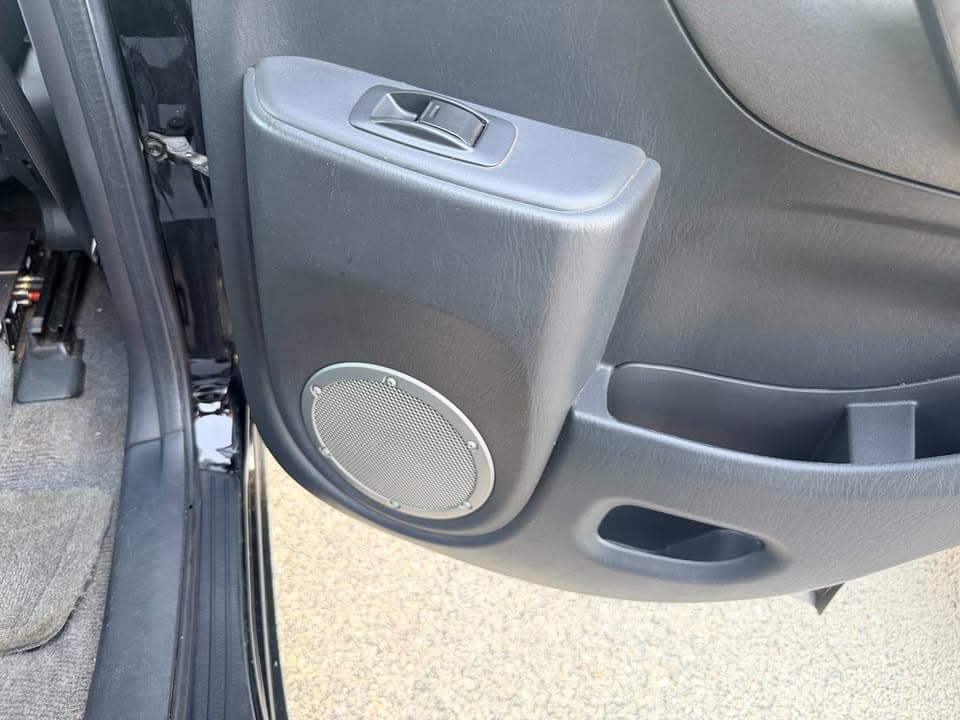 2004 Toyota rav-4 s type - Image 6