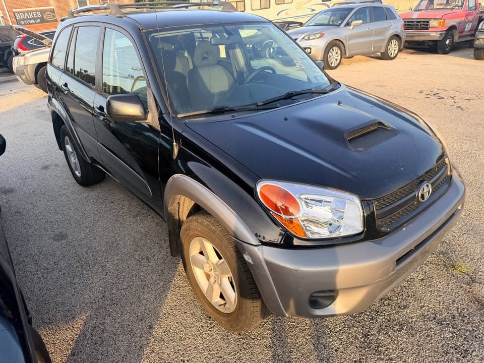 2004 Toyota rav-4 s type - Image 2